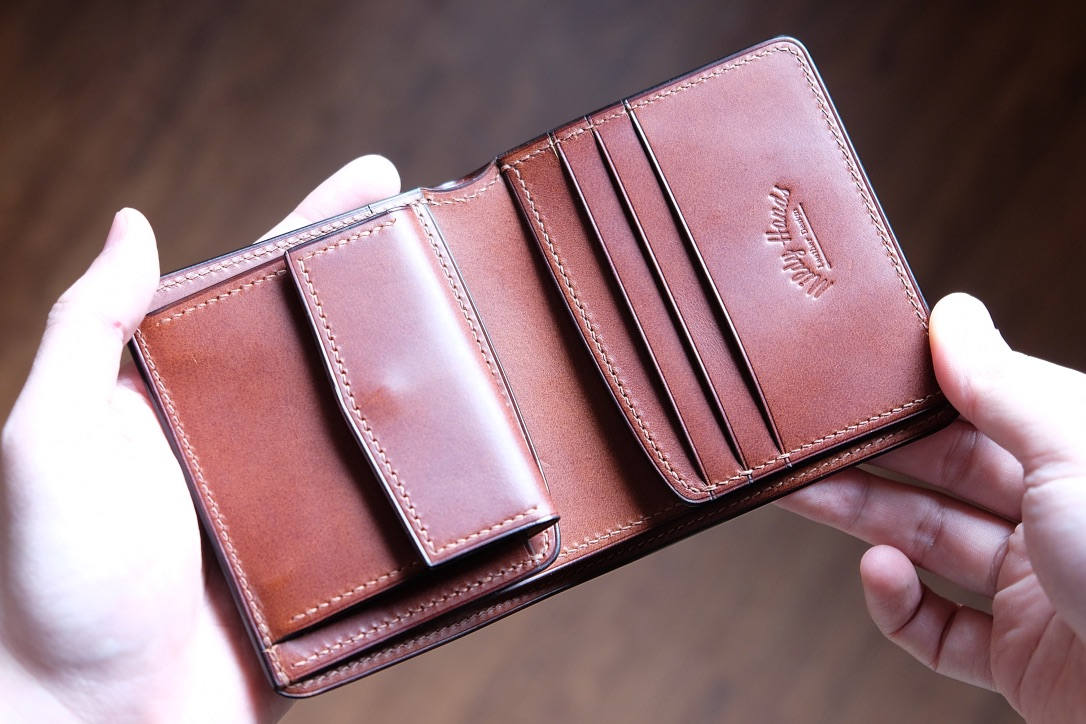 SV01COIN - Bifold Wallet - Japanese Shinki Hikaku shell cordovan - Burgundy / Camel / Made to Order