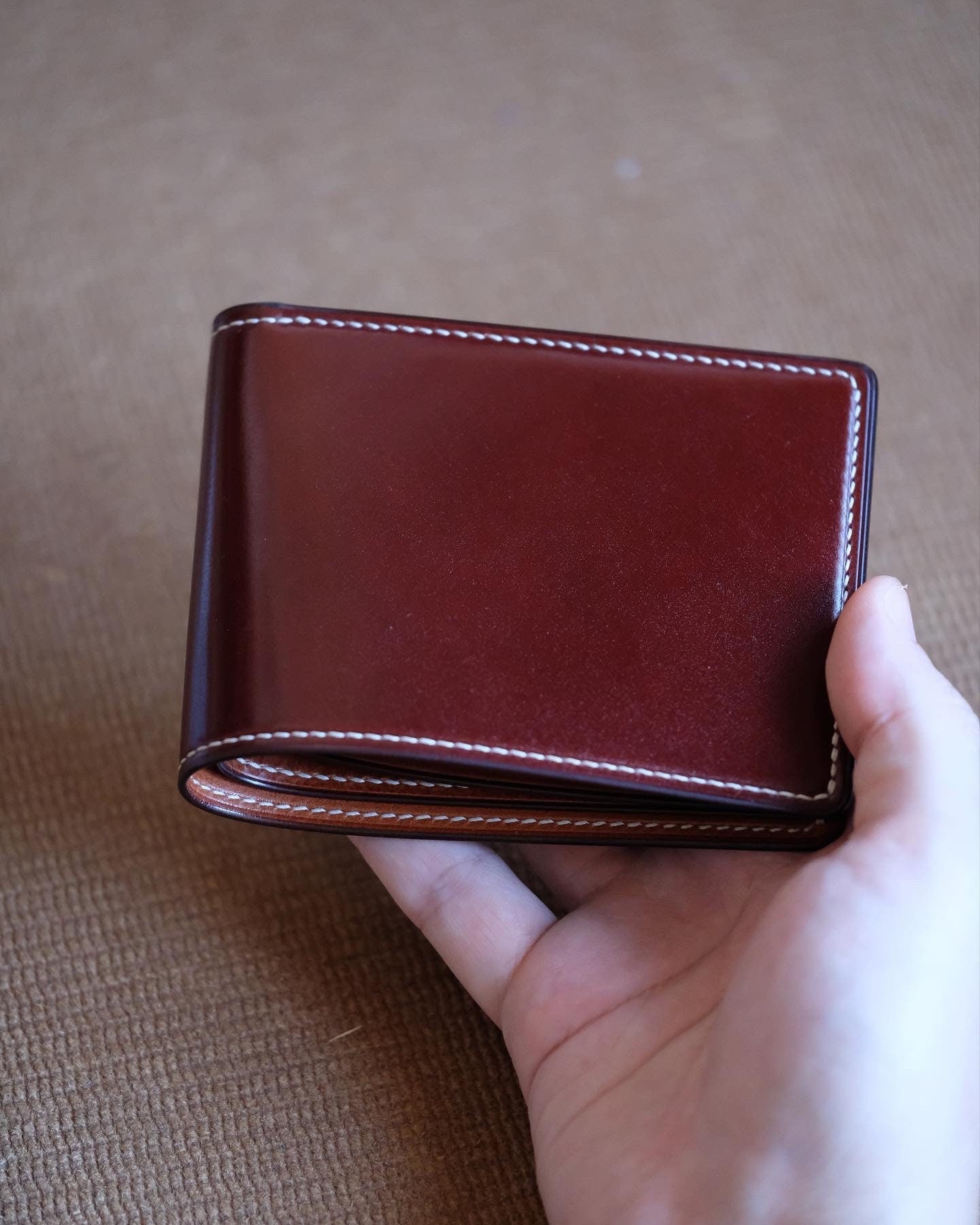 SW01 - Bifold Wallet - Japanese Shinki Hikaku shell cordovan - Burgundy / Camel / No.33 stitching / Made to Order