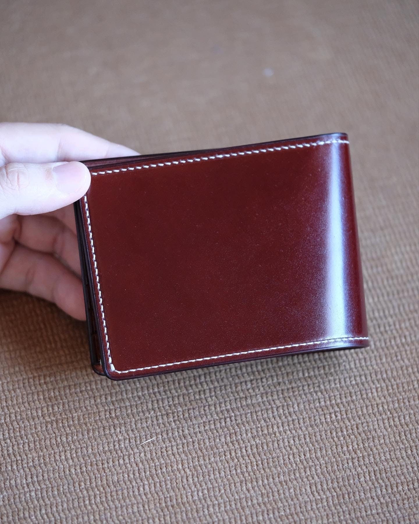 SW01 - Bifold Wallet - Japanese Shinki Hikaku shell cordovan - Burgundy / Camel / No.33 stitching / Made to Order