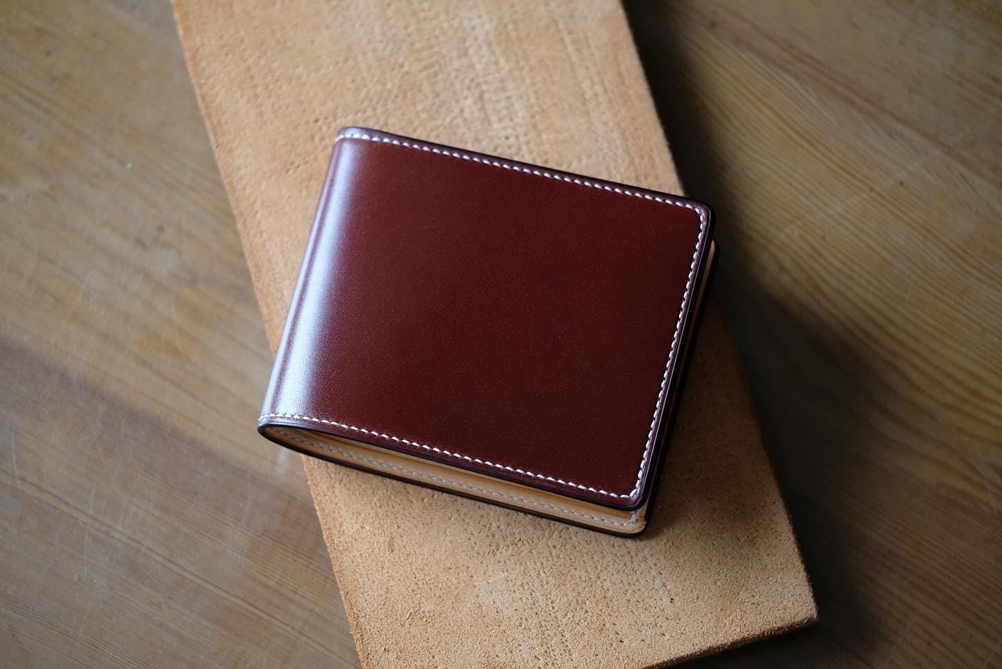 SW01 - Bifold Wallet - Japanese Shinki Hikaku shell cordovan - Burgundy / Nature / H95mm / Made to Order