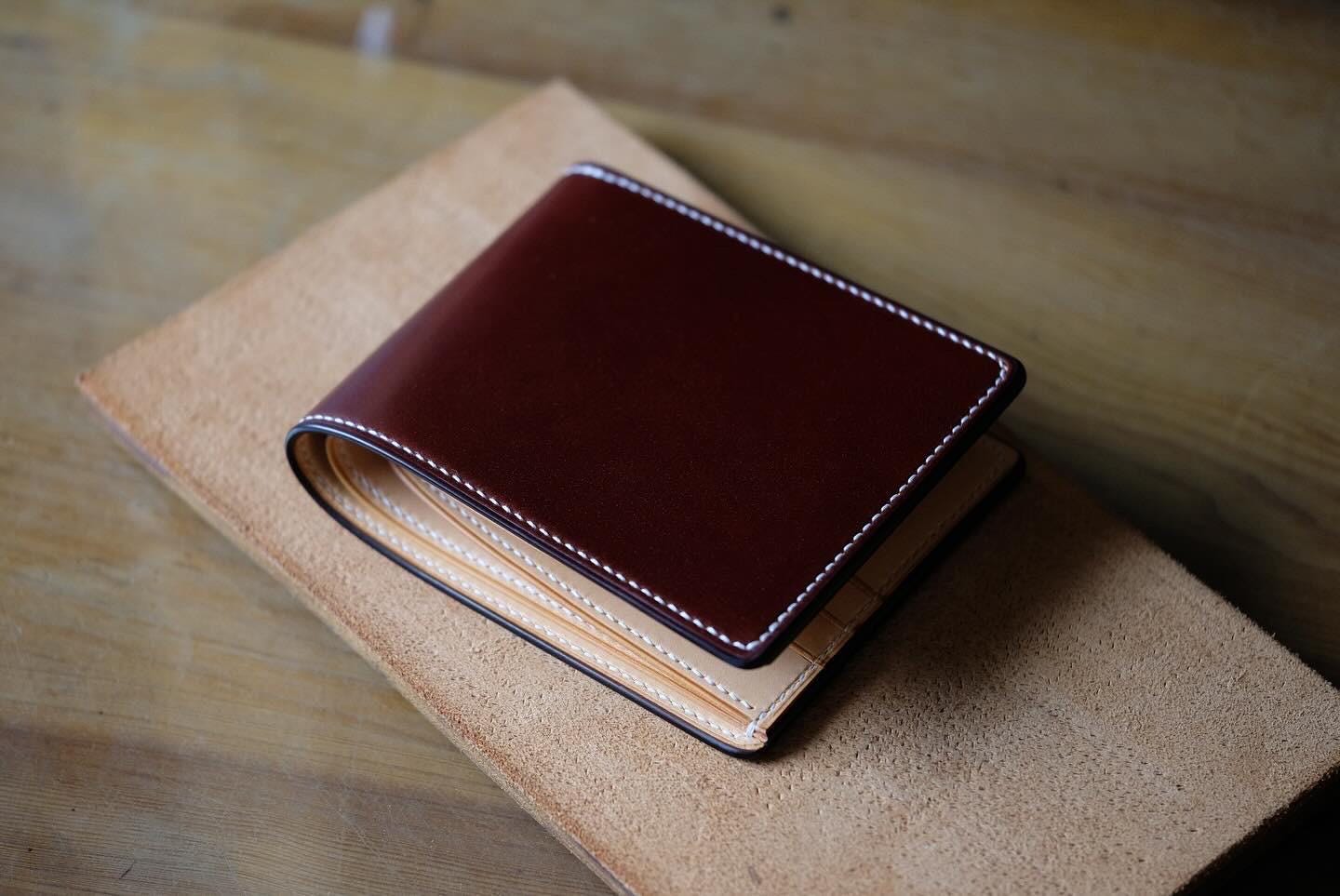 SW01 - Bifold Wallet - Japanese Shinki Hikaku shell cordovan - Burgundy / Nature / H95mm / Made to Order