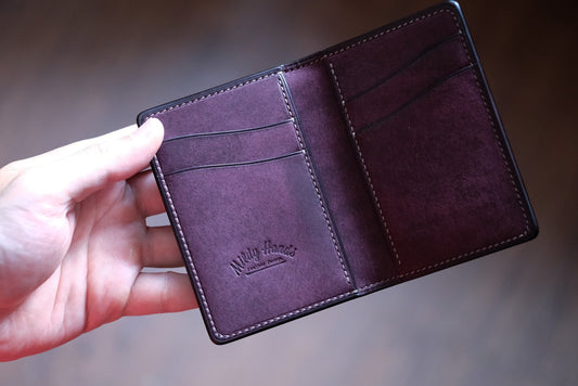 B02 Bifold Card Wallet — Shinki Hikaku Shell Cordovan & Pueblo Leather