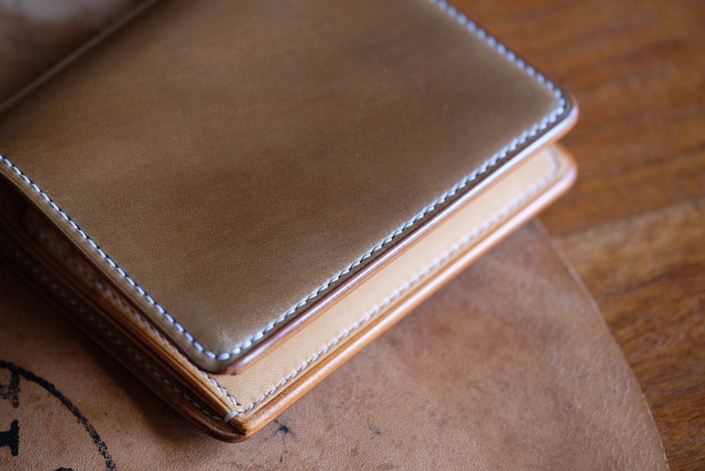 SV01COIN Bifold Wallet — Horween Shell Cordovan & Buttero Leather
