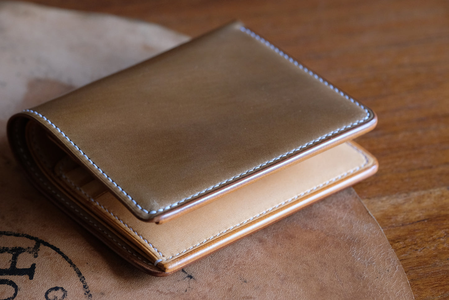 SV01COIN Bifold Wallet — Horween Shell Cordovan & Buttero Leather