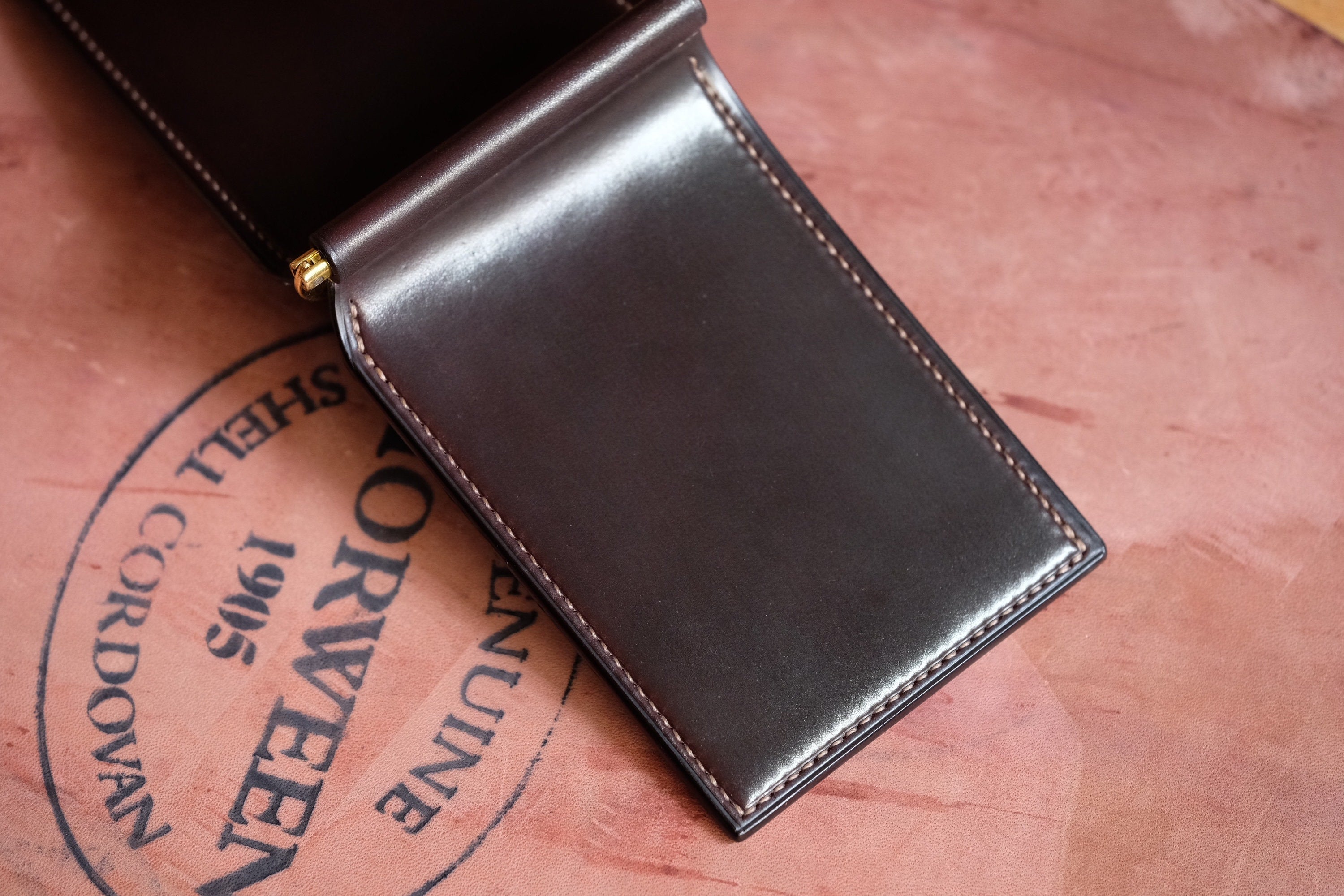 小物 HORWEEN Shell Cordovan LZip Wallet The Holborn - Minimalist front carry wallet (Horween Shell