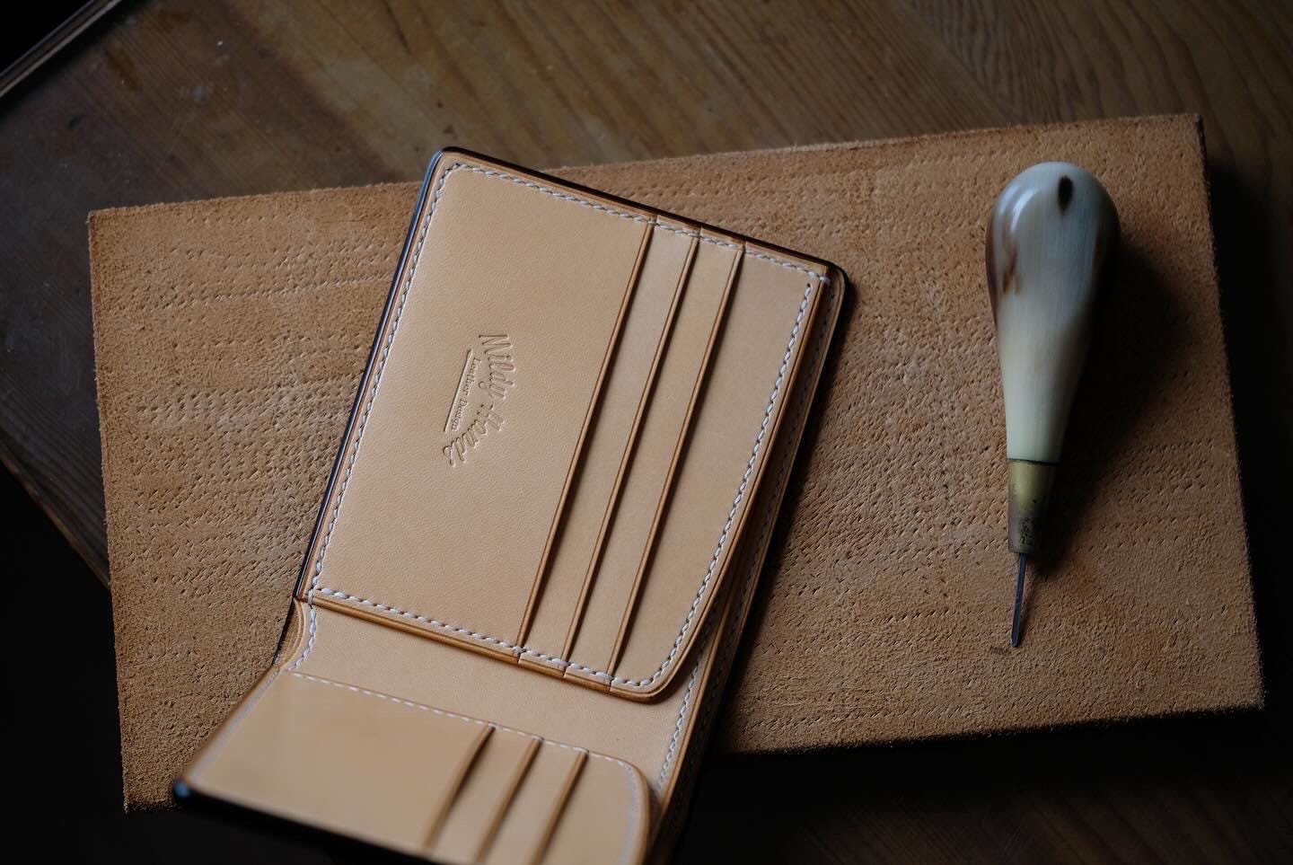 SW01 - Bifold Wallet - Japanese Shinki Hikaku shell cordovan - Burgundy / Nature / H95mm / Made to Order